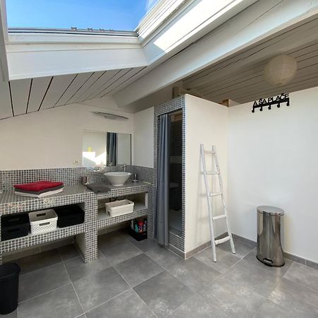 Bienvenue Au 6 - Calme Et Charme De La Pierre. Villa Fourques  Exterior photo